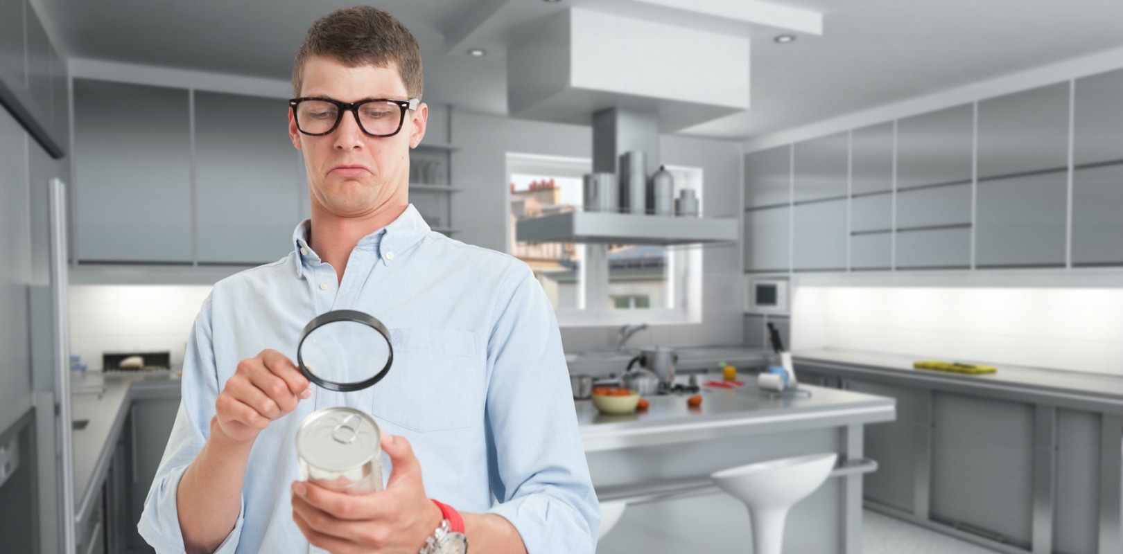 Man-Labelling-can-kitchen
