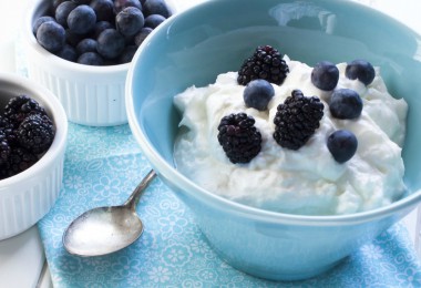 How greek yogurt benefits your health? - Yogurt in Nutrition