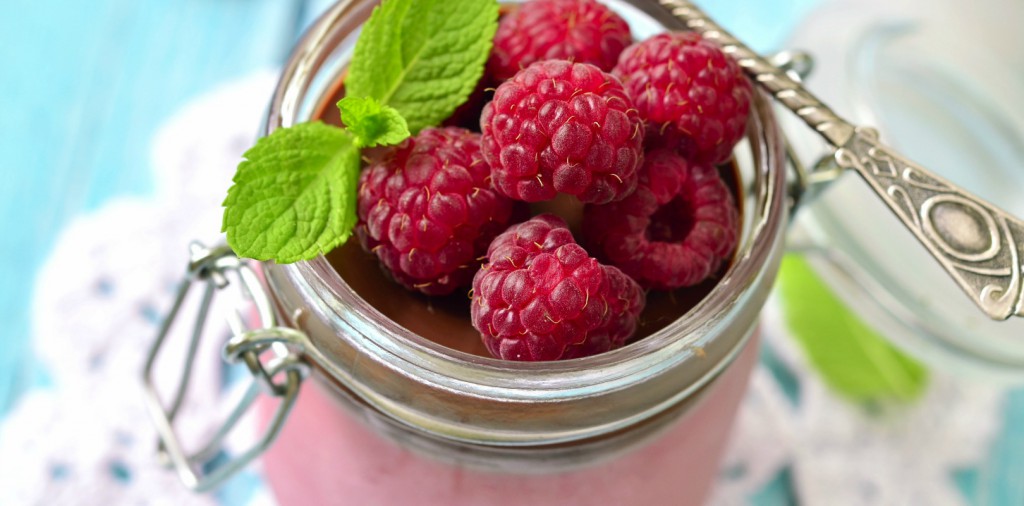A weight-friendly breakfast with yogurt - Yogurt in Nutrition